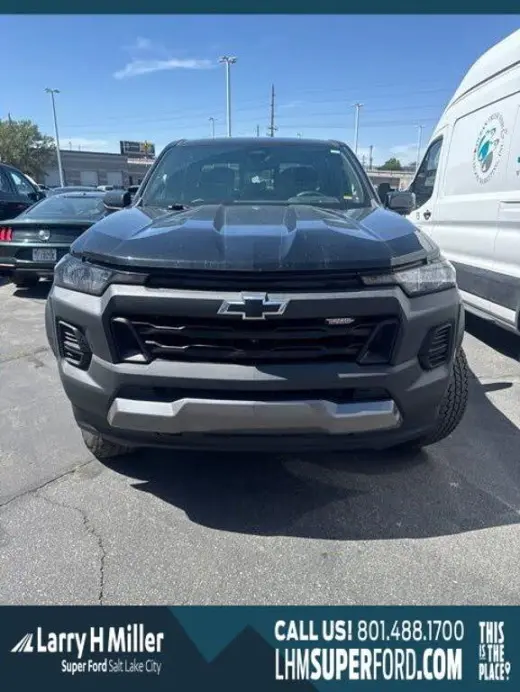 Chevrolet Colorado 2023 4x4 Trail Boss 4dr Crew Cab 5 ft. SB
