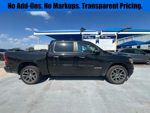Ram 1500 2022 4x2 Laramie 4dr Crew Cab 5.6 ft. SB Pickup