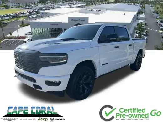 Ram 1500 2023 4x4 Limited 4p Camión de Cabaña Tripla 5.6 ft. SB Pickup
