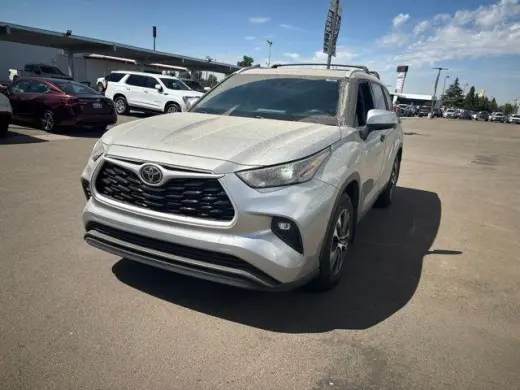 Toyota Highlander 2022 XLE 4dr SUV