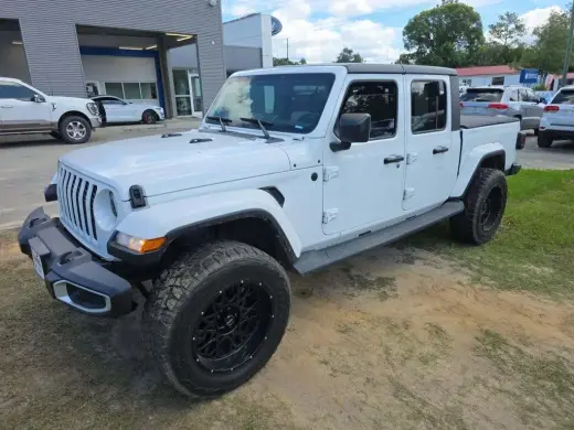Jeep Gladiator 2022 4x4 Sport 4dr Cabina de Crew 5.0 ft. SB