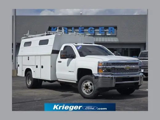 Chevrolet Silverado 3500HD CC 2019 4x2 Camión de Trabajo Cabina Regular de 2 puertas Chasis SWB