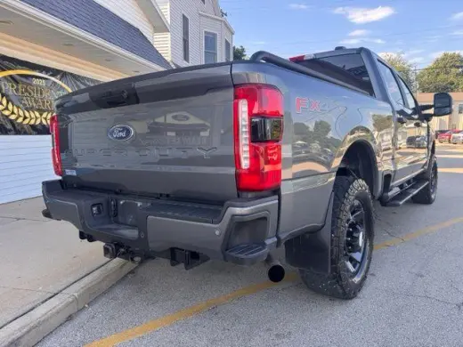 Ford F-250 Super Duty 2023 4x4 XL 4dr Crew Cab 6.8 ft. SB Pickup