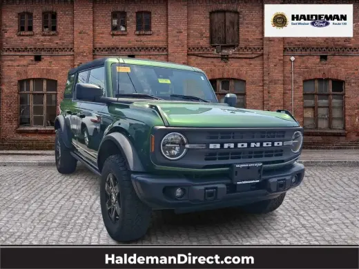 Ford Bronco 2023 4x4 Black Diamond 4dr SUV