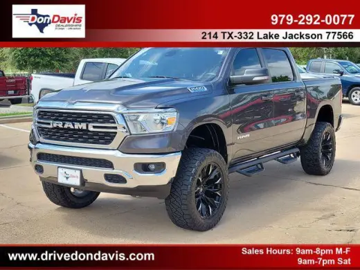 Ram 1500 2022 4x4 Lone Star 4dr Crew Cab 5.6 ft. SB Pickup