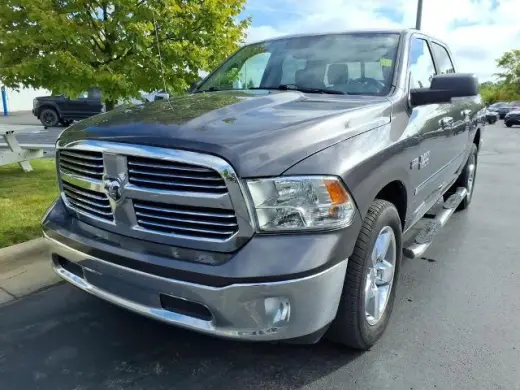 Ram 1500 2015 4x4 SLT 4dr Crew Cab 5.5 ft. SB Pickup