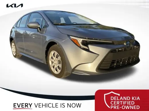Toyota Corolla Hybrid 2025 LE 4p Sedan