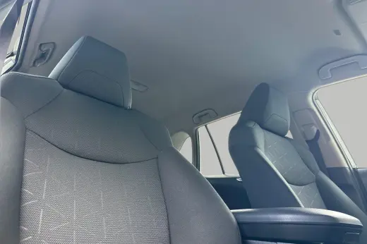 Toyota RAV4 2025 XLE 4dr SUV