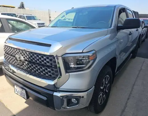 Toyota Tundra 2019 4x2 SR5 4dr CrewMax Cab Pickup SB (5.7L V8)