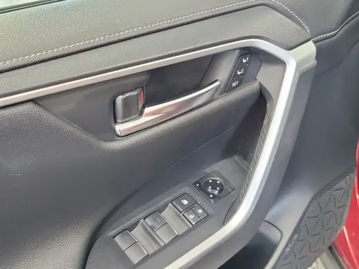Toyota RAV4 2019 AWD Limited 4p SUV