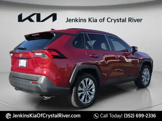 Toyota RAV4 2021 XLE Premium 4p SUV