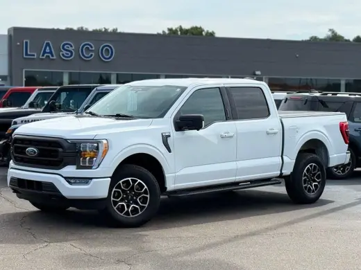 Ford F-150 2023 4x4 XLT 4 puertas SuperCrew 5.5 ft. SB