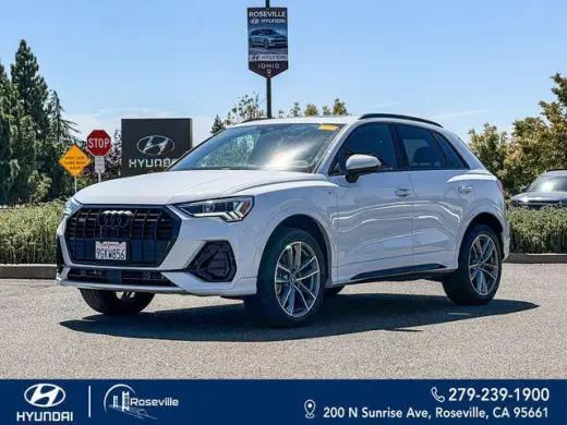 Audi Q3 2023 AWD quattro línea S Premium Plus 45 TFSI SUV 4p