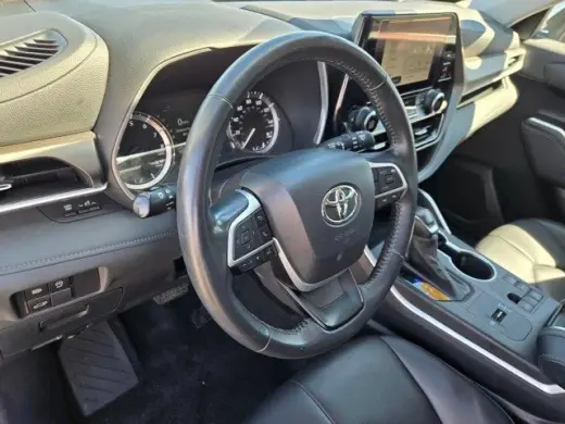 Toyota Highlander 2023 L 4dr SUV