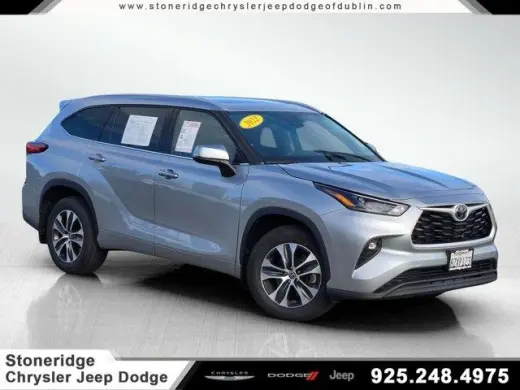 Toyota Highlander 2022 AWD XLE 4dr SUV