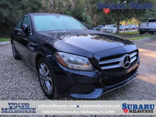 Mercedes-Benz Clase C 2017 4MATIC C 300 Luxury 4p Sedán tracción total