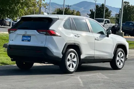 Toyota RAV4 2025 AWD LE 4dr SUV