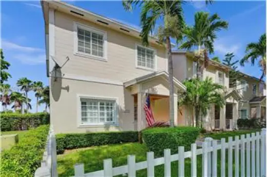 Propiedad en alquiler con 3 dormitorios y 2 baños en Miami