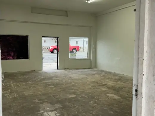 RENTO ESPACIO PARA NEGOCIO EN LOS ANGELES