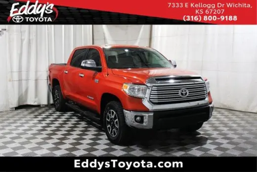 Toyota Tundra 2017 4x4 Limited 4dr CrewMax Cab Pickup SB (5.7L V8 FFV)