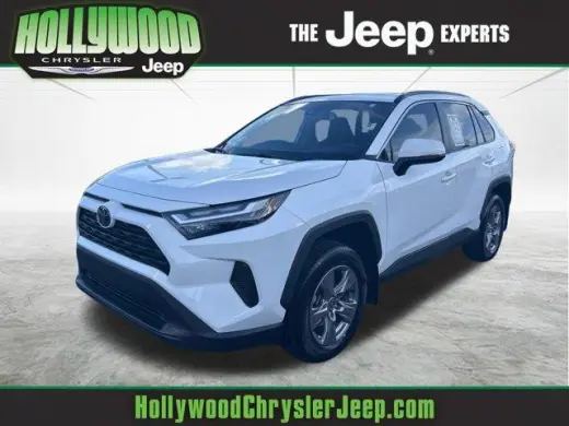Toyota RAV4 2024 XLE 4dr SUV