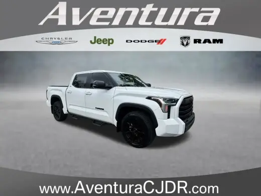 Toyota Tundra 2024 4x2 SR5 4dr CrewMax Cab Pickup SB
