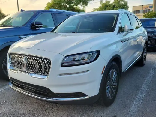 Lincoln Nautilus 2023 4x4 Estándar 4p SUV
