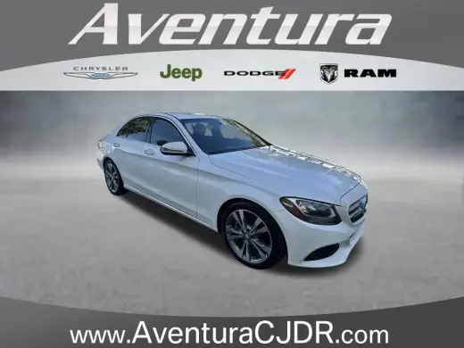 Mercedes-Benz Clase C 2016 C 300 4dr Sedán