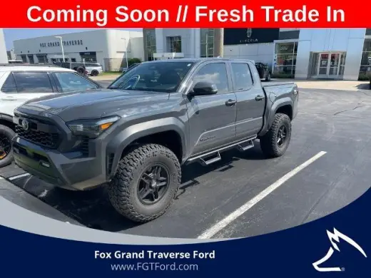 Toyota Tacoma 2024 4x4 SR5 4dr Cabina Doble 5.0 ft SB