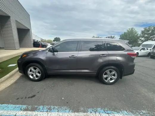 Toyota Highlander 2019 AWD Limited 4dr SUV