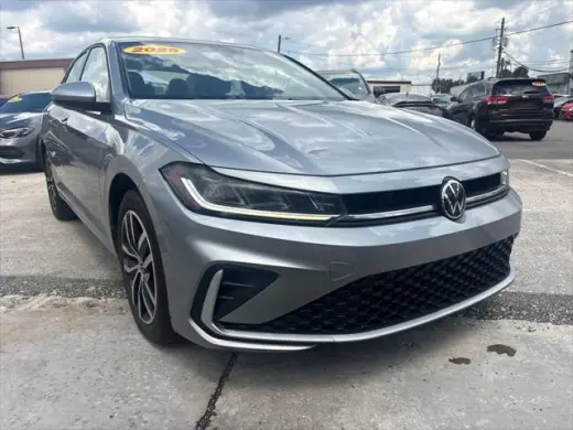 Volkswagen Jetta 2025 SE 4dr Sedán