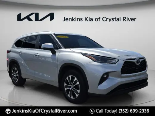 Toyota Highlander Hybrid 2023 4WD XLE 4 puertas SUV