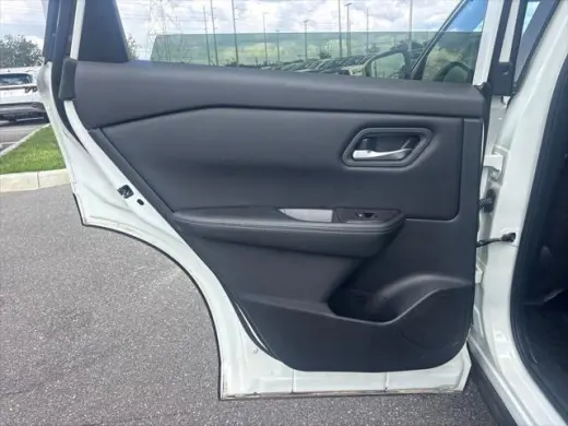 Nissan Rogue 2025 SV 4dr Crossover