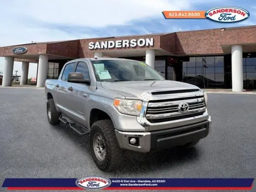 Toyota Tundra 2017 4x2 SR5 4p CrewMax Cabina Extendida Camioneta SB (5.7L V8 FFV)