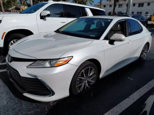 Toyota Camry Hybrid 2022 XLE 4p Sedan