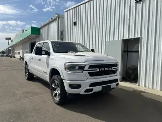 Camioneta Ram 1500 2021 4x4 Laramie 4dr Crew Cab 5.6 ft. SB Pickup