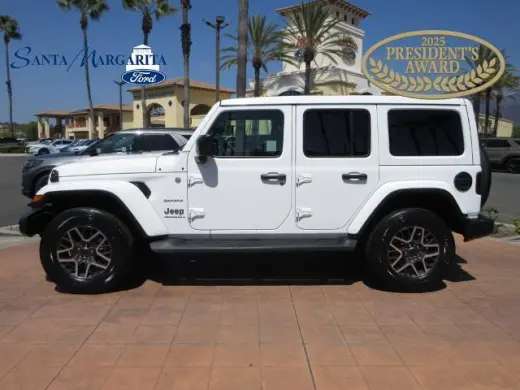 Jeep Wrangler 2024 4x4 Sahara 4p SUV