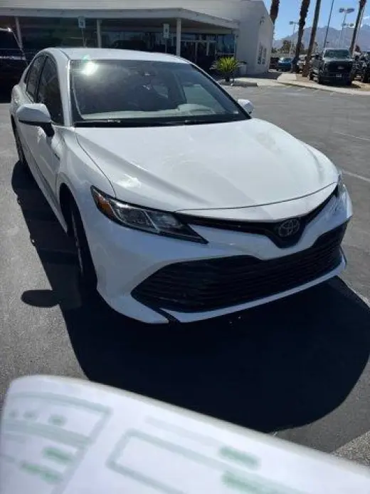 Toyota Camry Híbrido 2020 LE 4dr Sedán