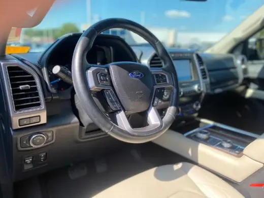 Ford Expedition 2021 4x4 Platinum 4p SUV