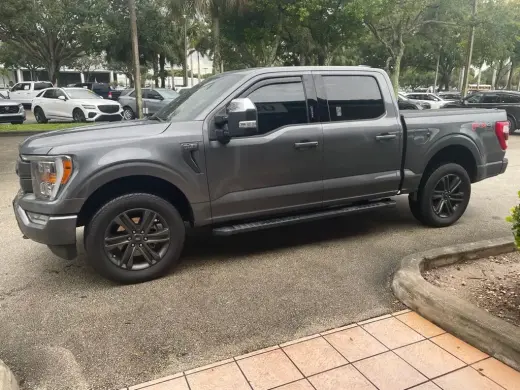 Ford F-150 2022 4x4 Lariat 4dr SuperCrew 5.5 ft. SB