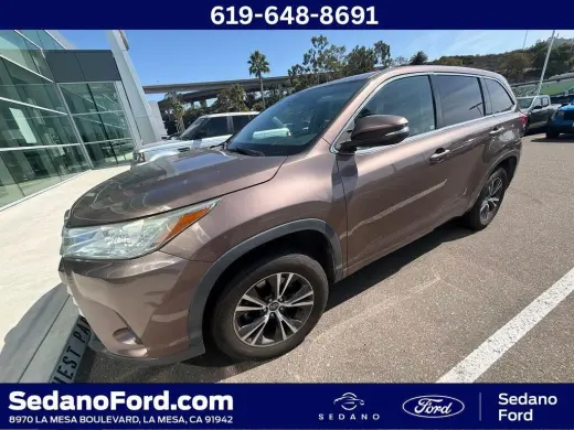Toyota Highlander 2018 LE Plus 4dr SUV