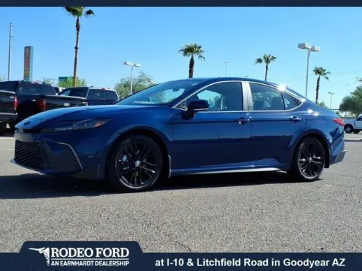 Toyota Camry 2026 SE 4dr Sedán