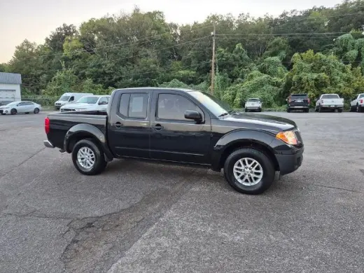 Nissan Frontier 2016 4x2 SV 4dr Crew Cab 5 ft. SB Pickup 5A