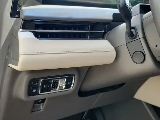 Lincoln Nautilus híbrido 2024 AWD Premiere 4p SUV
