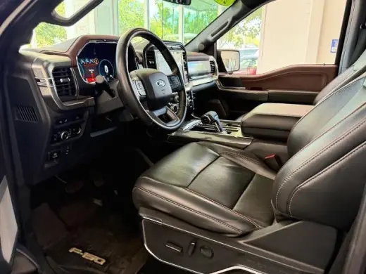 Ford F-150 2023 4x4 Lariat 4dr SuperCrew 6.5 ft. SB