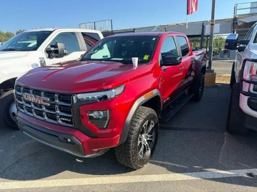 GMC Canyon 2024 4x4 AT4 4p Puerta de Tripulación 5 ft. CB