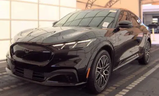 Ford Mustang Mach-E 2024 SUV Premium de 4 puertas
