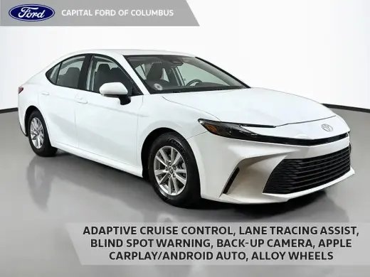 Toyota Camry 2025 Sedán de 4 puertas LE