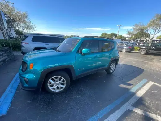 Jeep Renegade 2021 Latitude SUV de 4 puertas