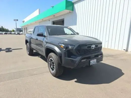 Toyota Tacoma 2024 4x4 SR5 4dr Double Cab 5.0 ft SB